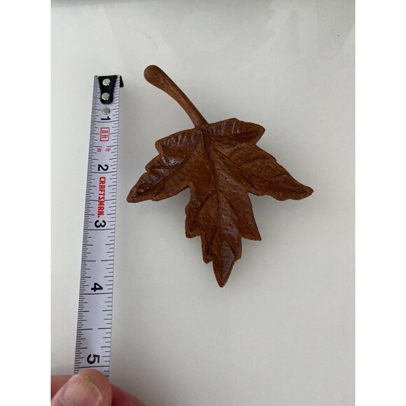 Vintage Handcrafted Wood Maple Leaf Brooch Brown Carved Pin 4" X 3.5" Exquisite - Picture 6 of 15